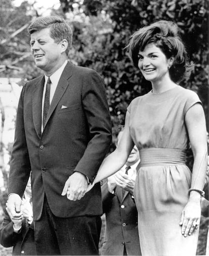 John F. Kennedy y su mujer, Jacqueline Kennedy, en la Casa Blanca en 1962.