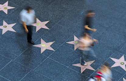 Estrellas en el Paseo de la Fama, en Hollywood Boulevard.