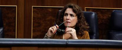 La ministra de Hacienda, María Jesús Montero, en el Congreso.