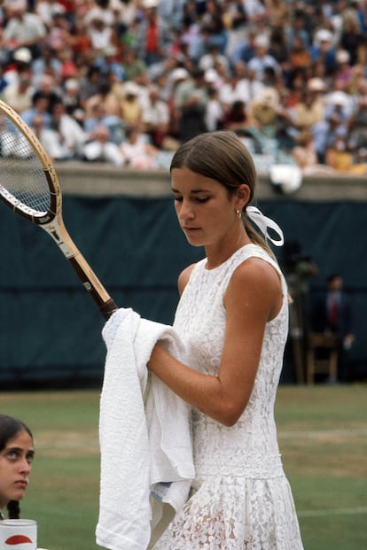 Chris Evert, con el que probablemente sea el 'look' de tenis más elegante de la historia.