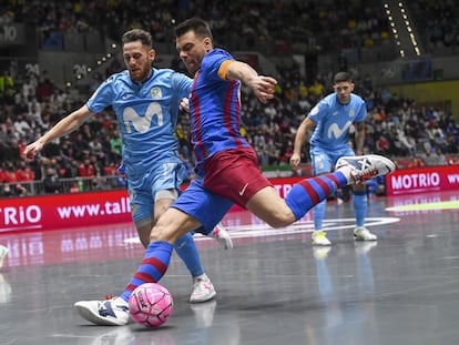 El futbolista Sergio Lozano en un partido con el Barcelona disputado en 2022.