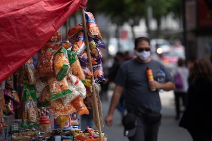 Un puesto de dulces y refrescos en Ciudad de México.