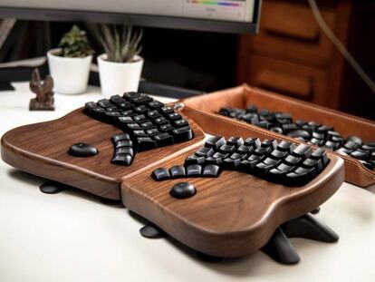 The Keyboardio Model 100.