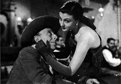 José Isbert y Lolita Sevilla, en una escena de <i>Bienvenido Mr. Marshall,</i> de Luis García Berlanga.