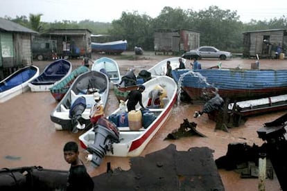 Inundaciones en los alrededores del puerto de la ciudad de Puerto Cabezas, en Nicaragua.