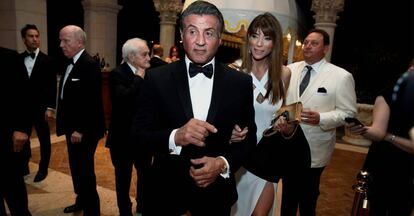 Sylvester Stallone y su esposa Jennifer Flavin, en el club Mar-a-lago Club.