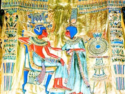 Respaldo de un trono hallado por Carter en la tumba de Tutankamon.