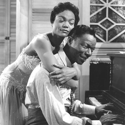 Eartha Kitt, con Nat King Cole en el filme <i>Saint Louis Blues</i>.