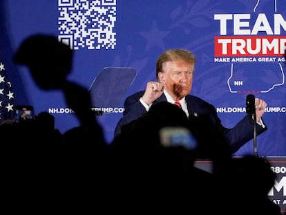 Former U.S. President and Republican presidential candidate Donald Trump attends a rally in advance of the New Hampshire primary election in Laconia, New Hampshire, U.S. January 22, 2024. REUTERS/Elizabeth Frantz