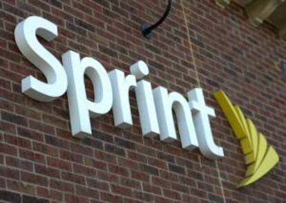 Las acciones de Sprint, que habían aumentado un 3,44 % en la jornada bursátil de hoy, se revalorizaban más de un 3 % en las operaciones electrónicas tras el cierre de los mercados financieros. EFE/Archivo