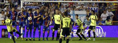 Partido entre el Levante y el Zaragoza de la temporada 2010-11, investigado por la Audiencia Provincial de Valencia por posible amaño tras la victoria del equipo aragonés por 1-2.