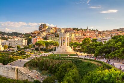 Monumento a los caídos en la Primera Guerra Mundial en la ciudad italiana de Ancona, en la región de Las Marcas.