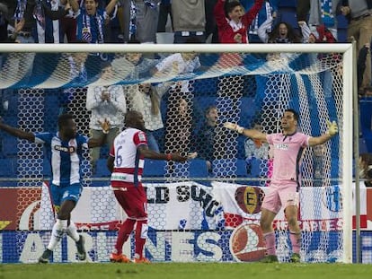 Caicedo celebra su gol del empate frente al Granada. 
