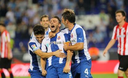 sergio Garc&iacute;a festeja un gol al Athletic.