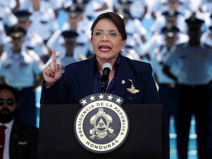 La presidenta de Honduras, Xiomara Castro, da un discurso en Tegucigalpa, en abril de 2023.