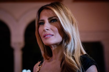 Melania Trump, en la fiesta de Nochevieja celebrada en el club de Donald Trump en Mar-A-Lago, en Palm Beach (Florida), el 31 de diciembre de 2024.