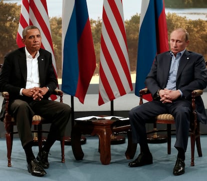 El presidente de EE.UU., Barack Obama, se reúne con el presidente ruso, Vladimir Putin, durante la Cumbre del G8 en Lough Erne, Enniskillen, Irlanda del Norte, el 17 de junio de 2013.