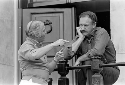 Richard Attenborough y Gene Hackman durante el rodaje de 'Un puente lejano' (1976).