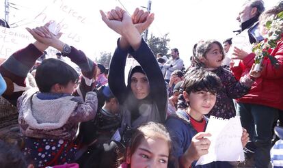 Protesta de migrantes en el campo de refugiados de Idomeni.