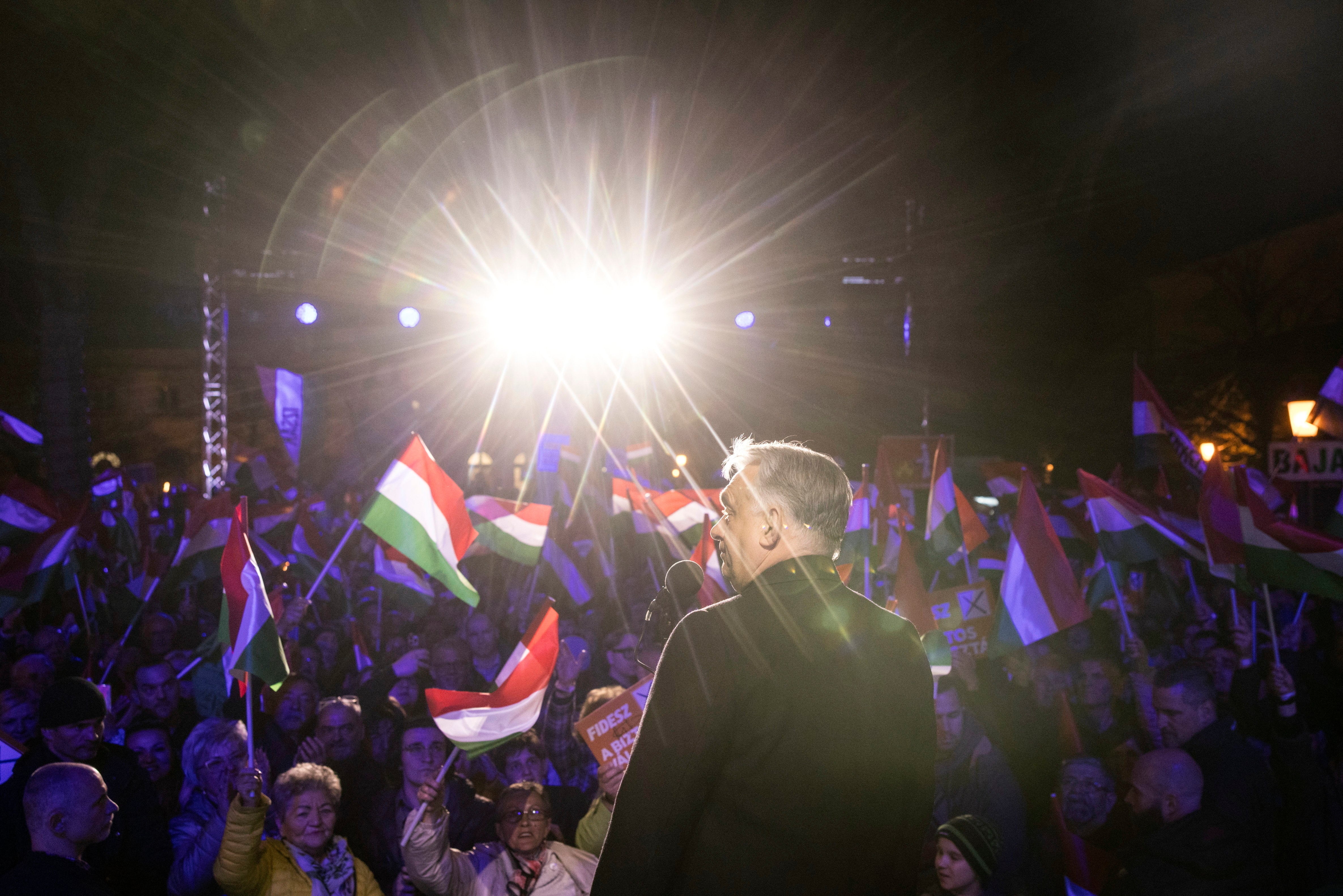 Orbán, amigo de Putin y Trump, consagra su papel como el antagonista interno de la UE