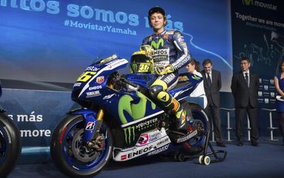 Valentino Rossi en la presentaci&oacute;n del equipo Movistar Yamaha.