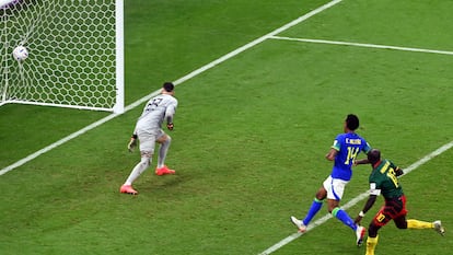 Vincent Aboubakar anotaba el gol del partido para Camerún en el encuentro contra Brasil, el viernes en Lusail.