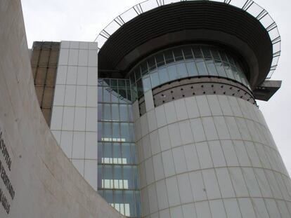 Fachada del Hospital Universitario de Canarias (HUC).