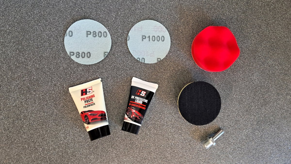 Estos son algunos de los accesorios que incluye el kit para pulir faros de HS.