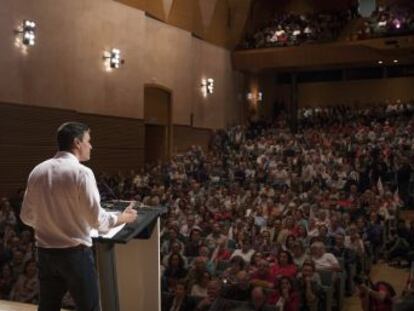 Anne Hidalgo envía un vídeo al ex secretario general del PSOE para un acto en Cádiz