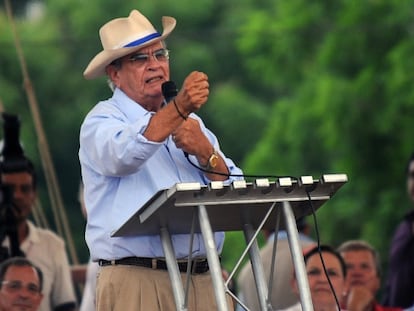 El candidato de la oposición liberal a las elecciones presidenciales de Nicaragua, Fabio Gadea, en un mitin en Managua