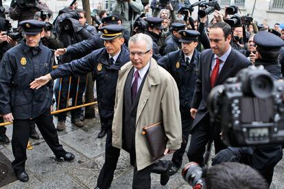 El juez de la Audiencia Nacional, a su entrada al alto tribunal.