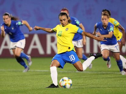 Marta marcou o gol da vitória contra a Itália na fase de grupos.