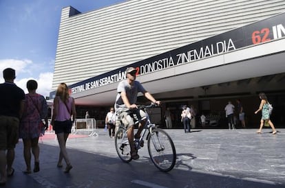 El palacio Kursaal, sede del festival de cine de San Sebasti&aacute;n. 