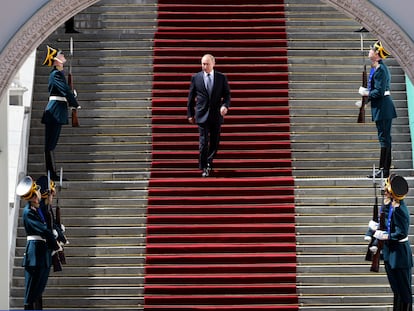 Vladimir Putin atiende al acto de inicio de su nuevo mandato, en el Kremlin, en mayo de 2018.