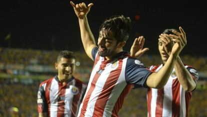 Rodolfo Pizarro celebra su gol en la final contra los Tigres