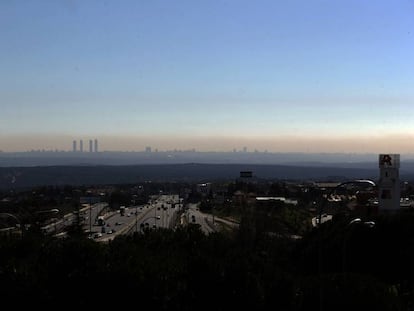 Smog over Madrid in March 2017.