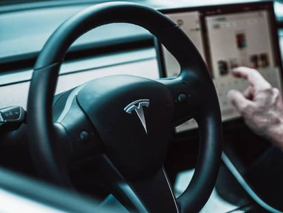 ¡Tesla tiene una bomba! La conducción autónoma se actualiza