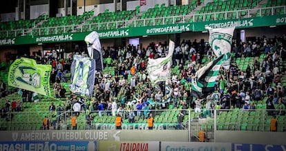 Torcida do América, em partida da Série B.