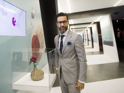 El chef Quique Dacosta en la muestra del MuVIM.