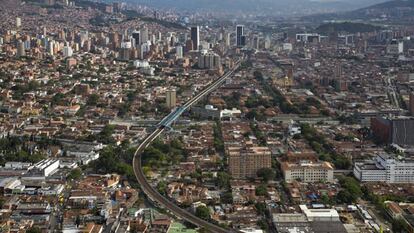 Vista de la ciudad de Medell&iacute;n, recientemente galardonada con el Lee Kuan Yew World City Prize 2016.