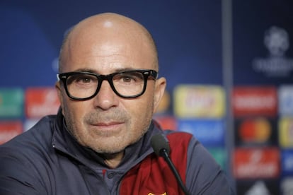 Jorge Sampaoli se prepara para dirigir a la albiceleste.