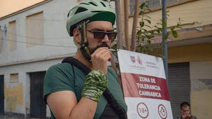 Zona de tolerancia en Plaza de la concepción, Centro histórico de la Ciudad de México.