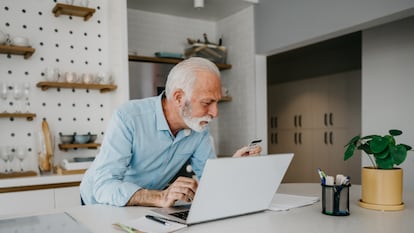 Los nuevos planes de pensiones de empleo simplificados (PPES) son un novedoso instrumento de ahorro que permite a los trabajadores por cuenta propia aumentar sus recursos económicos para la jubilación.