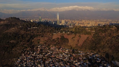 Una vista de los Andes nevados, este 19 de junio.