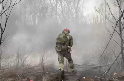 Un soldado ruso en Kursk, en una imagen difundida este domingo por el Ministerio de Defensa Ruso.