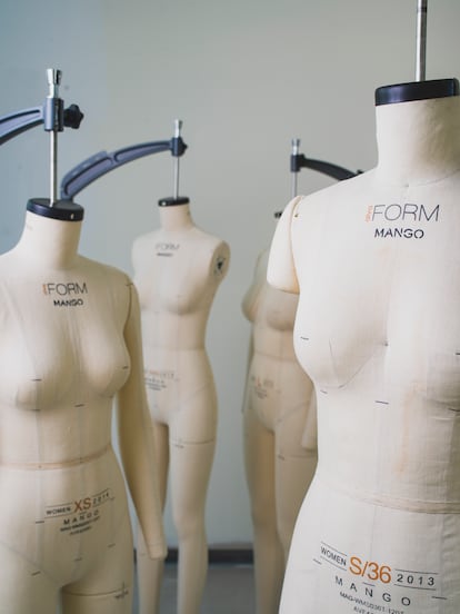 Maniquíes hechos a medida para los prototipos.