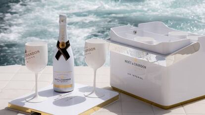 El paquete especial de Moët Ice Impérial para disfrutar en barco.