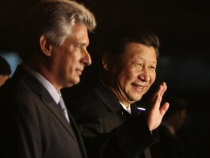 O presidente chinês com o vice-presidente cubano, Miguel Diaz-Canel.