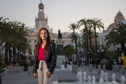 Sabra Ahyaten estudia su doctorado en energías renovables en la Universidad de Cádiz.