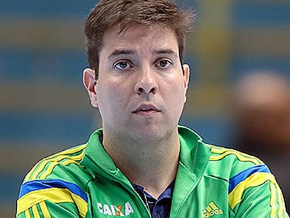 El entrenador de gimnasia Fernando de Carvalho Lopes.